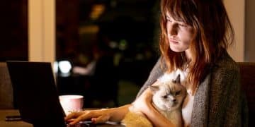 Online Shopping Budgeting: A Beginner's Guide for US Residents - Cover Image