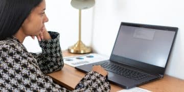 Master Your Spending: Online Budgeting Tools for Smart Shopping - Cover Image